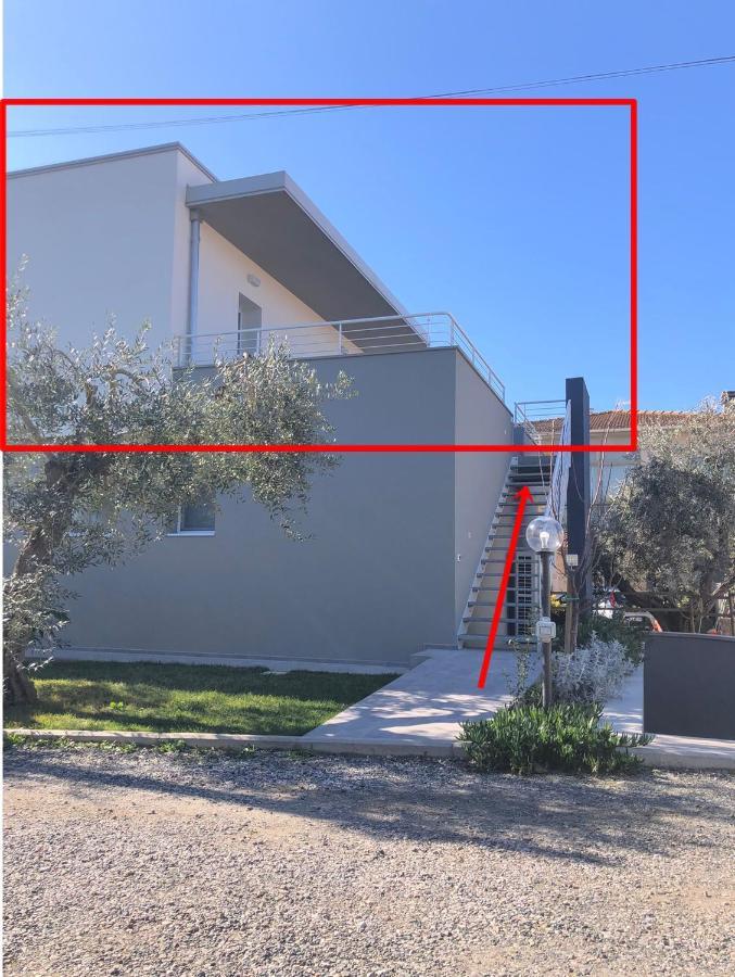 Casa Ginevra A Cecina By Zoom In Earth Appartement Buitenkant foto